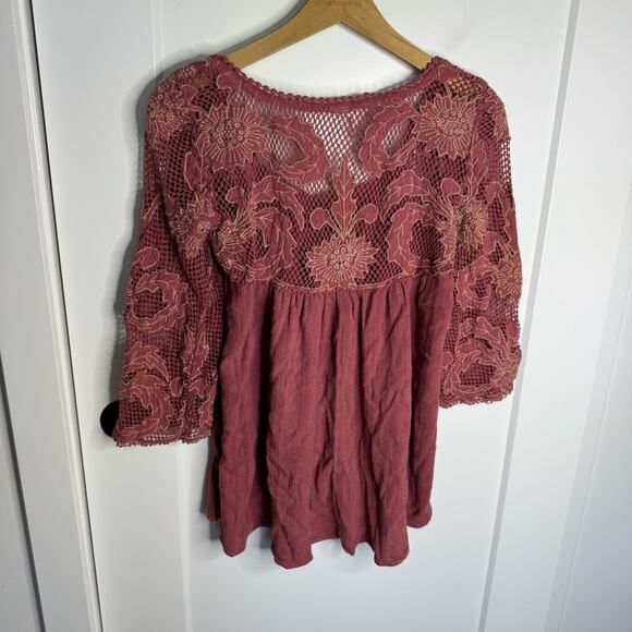 Free People Rose Pink Crochet Lace Floral Boho Flowy Blouse Top Size XS - Picture 4 of 4